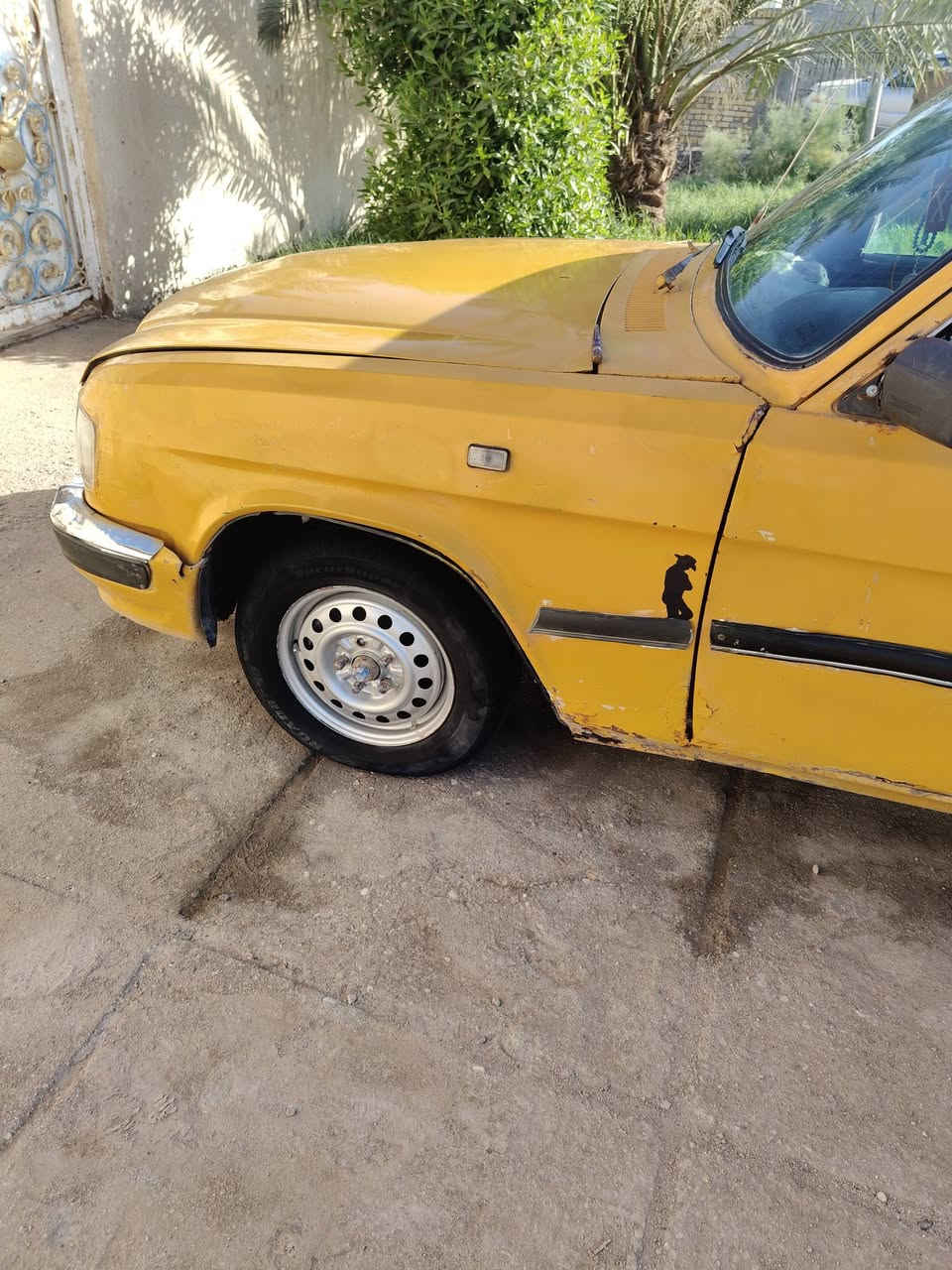 فولگه للبيع موديل 2003  رقم ذي قار سنويه ل28
محرك 2500 ففتي اقتصادي 
محرك وكير وحداديه شرط مكاني ذي قار الشطره 
***********
السعر 23
