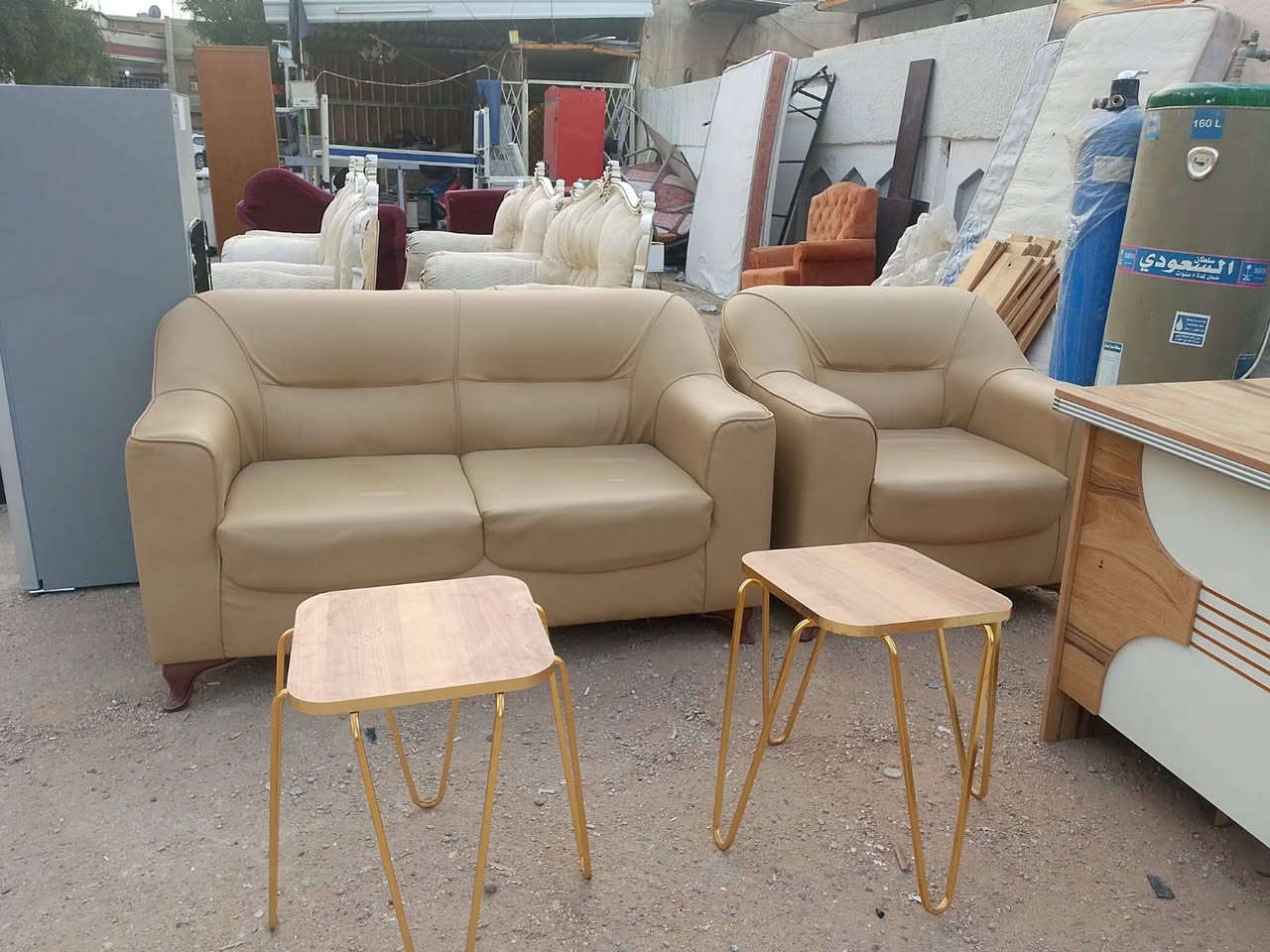 غراض مكتب كلش نضيفات ابيع شلع وابيع قطع الشراي راسلني خاص او واتساب *********** مكان شارع فلسطين وعندي توصيل
