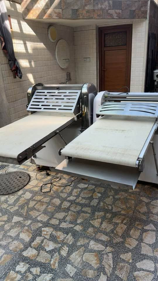 شيتر عدد. ثنين  60في 3متر كبير هاي واحد الثاني 60في 220 كهرباء سنكل فيز أجديد مستعمل شى بسيط سعر كبير 25وصغير20 تلفون ***********
