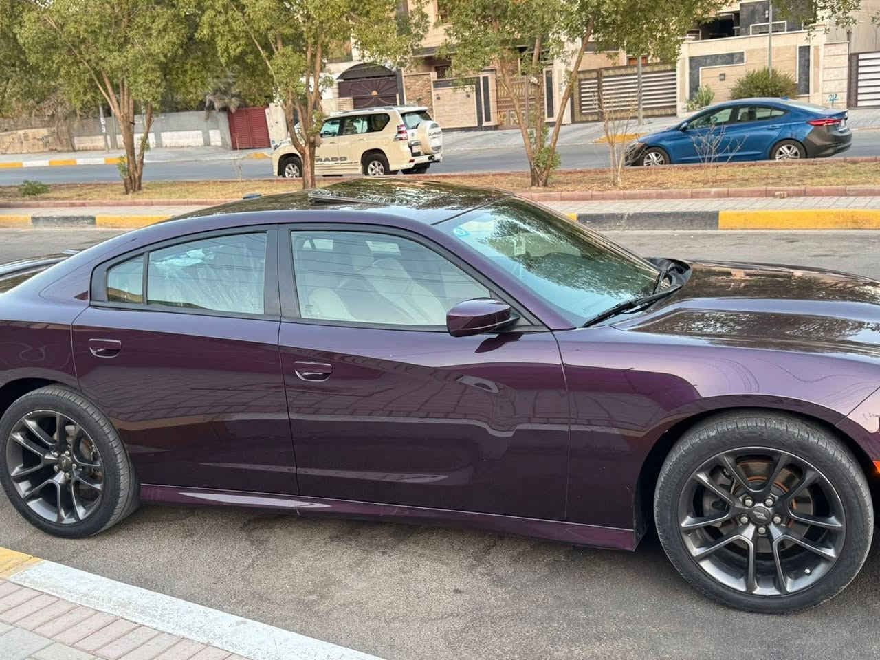 سلام وعليكم جارجر خليجيه مديل2021؛بيه بارد صندوق بارد جاملغ صفحت الصدر الوره عنوان شارع فلسطين ***********السعر285بيه مجال
