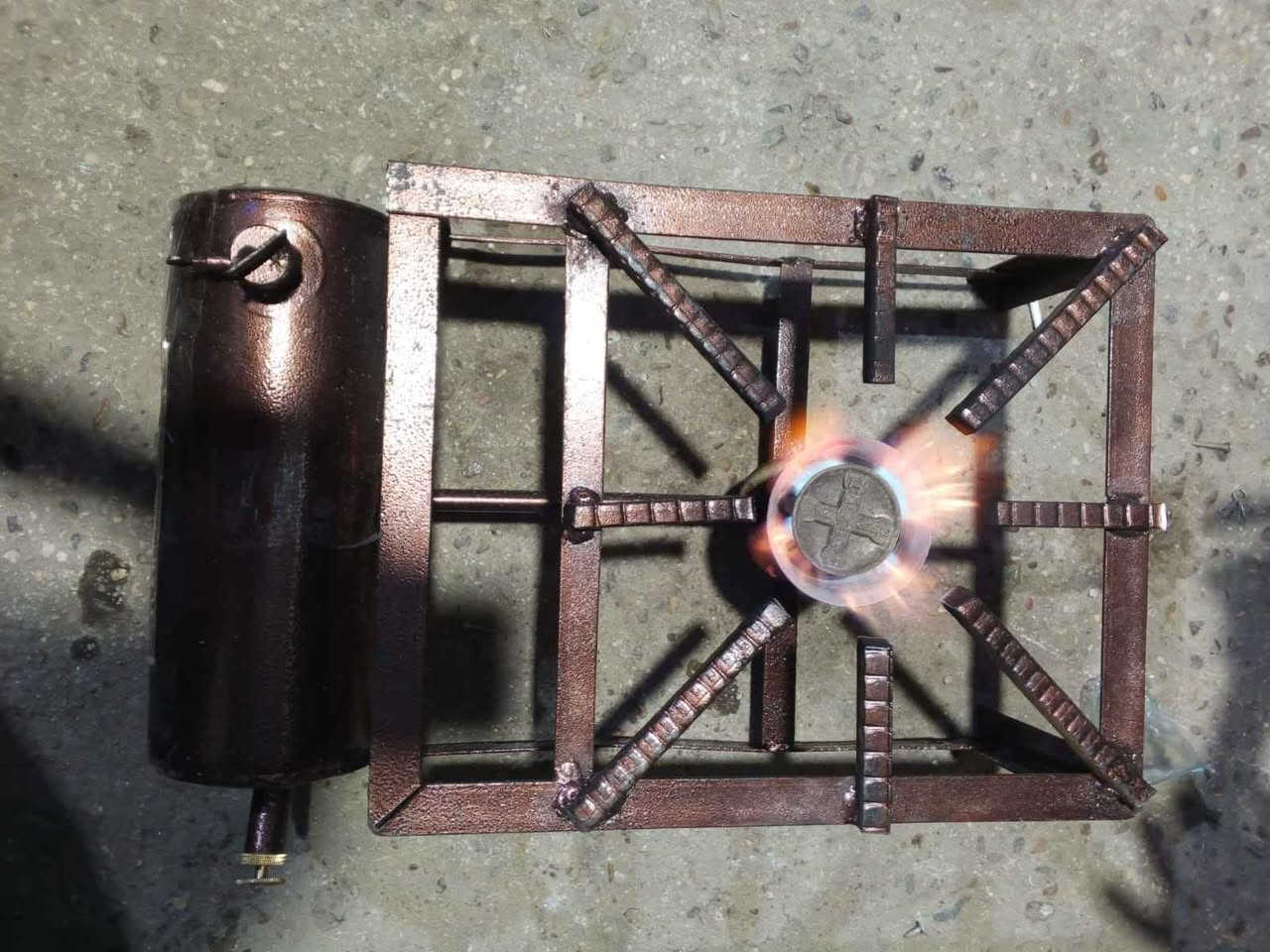 السلام عليكم 
يتوفر لدينا بريمز درجه اولى من كل النواحي 
يكون حديد يكون سعره 55 الف 
المكان /بغداد/العامريه شارع المنظمه 
الرقم /***********
او مراسلتنا على الصفحه بغداد, العراق
