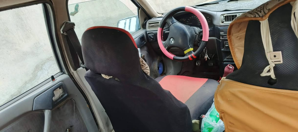 السلام عليكم  للبيع سياره اوبل فكترا.           حجم 16محرك 1600 كير محرك شرط كهربائيات كلها شغاله رقم فحص صلاح الدين السعر 12وبيها مجال  مكان سياره بيجي...***********
