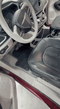 كرايسلر باسفيكا موديل2020 فئةlimited  ماشية 92000km اللون ماروني السعر...