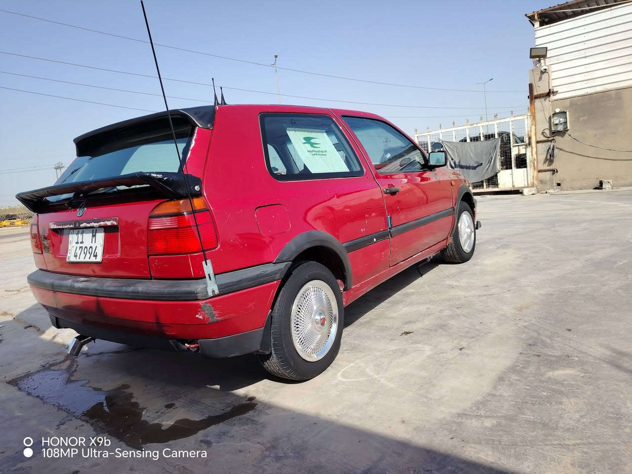 السلام عليكم كولف 93 للبيع
محرك 1400 انسه صرف البانزين كير ومحرك جيد جدا
تبريد شرط ثلج زوج تايرات جدد تخم بلكات جدد تخم واير بلك فلتر بانزين ديلكو وفحه جديد صدر كله جديد 
والسياره ع البلاد خياس مابيهه بس ذيل الجاملغ
ترايك وين ما يعجبك سياره مال جناي
السعر 33 وبيهه مجال للشراي
***********
