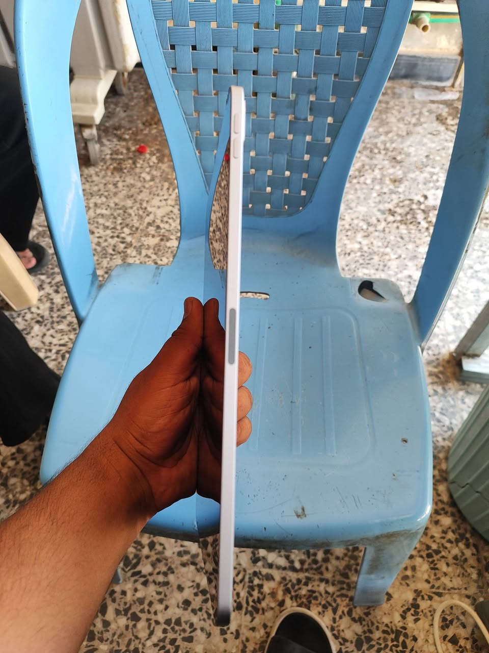 ب ايباد 11برو معالج ام 2/الجيل الرابع الجهاز ما دخل تصليح بي بس هذا الفطر بل شاشه مآثر با لمس  بطاريته 87 تجي تفحص ابعينك سعر 650اوبي مجال مكاني بغداد زعفراني اربع شوارع هاذ رقمي للتواصل *********** +عدي حساب بوبجي هم للبيع
