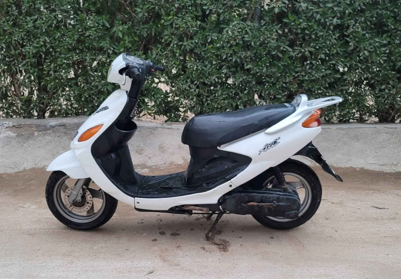 سلام عليكم
دراجة اكزز 100 فحل ياباني شلعة ومعدل فوول شرط بطناش محرك برغي ما مفتوح بي علئ وظع الشركة كهربائيات كلها شغالة فقط نقص فج بريك امامي والباتري ظعيف للبيع سعرها 450 الف وبيها مجال مكاني طويريج الشراي يتصل ***********
