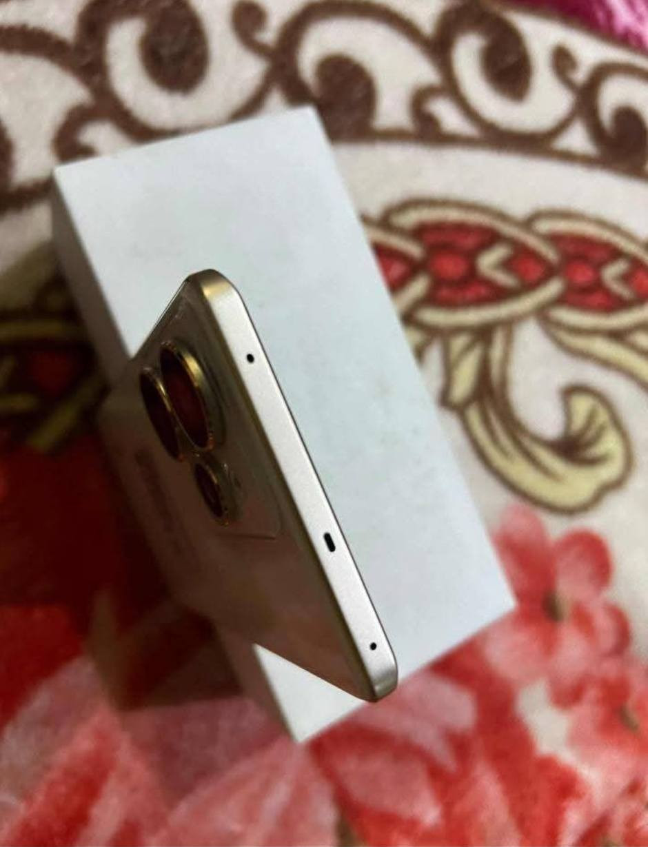 ريلمي 15برو 5Gذاكرة 512 عشوائية 26 بطارية 7000 مواصفاتة كلهن بل صور ونضافة الجهاز كذالك بل صفحة صور بي طخه خفيفة  ملحقات كامله كرتون وشاحن
عنوان كوت #انوار صدر


**إذا كنت صاحب هذا الإعلان وتريد حذفه لأي سبب، رجاءا أرسل رسالة إلى الدعم الفني**