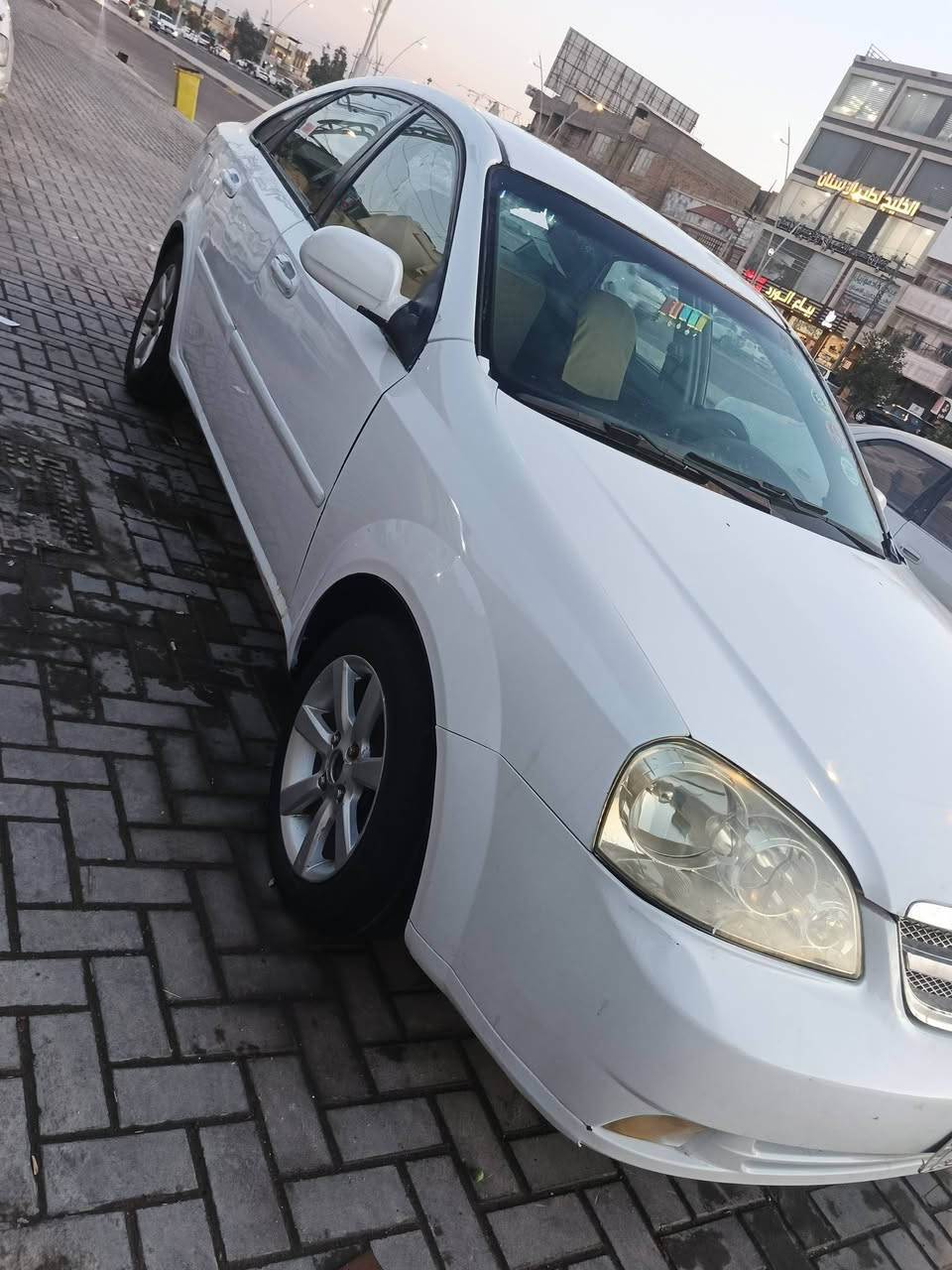 يالله سلام عليكم  شوفرليت وابتره موديل 2011
مصبوغه عام جماليه 
كير ومحرك جدد حداده جديده تخم تاير كهربائيّات كلهه شغاله 
رقم بصره سنويه 2028 مشروع وطني راعيها موجود 
السعر 46 بيه مجال  مكاني البصره القبله الاستفسار ***********
