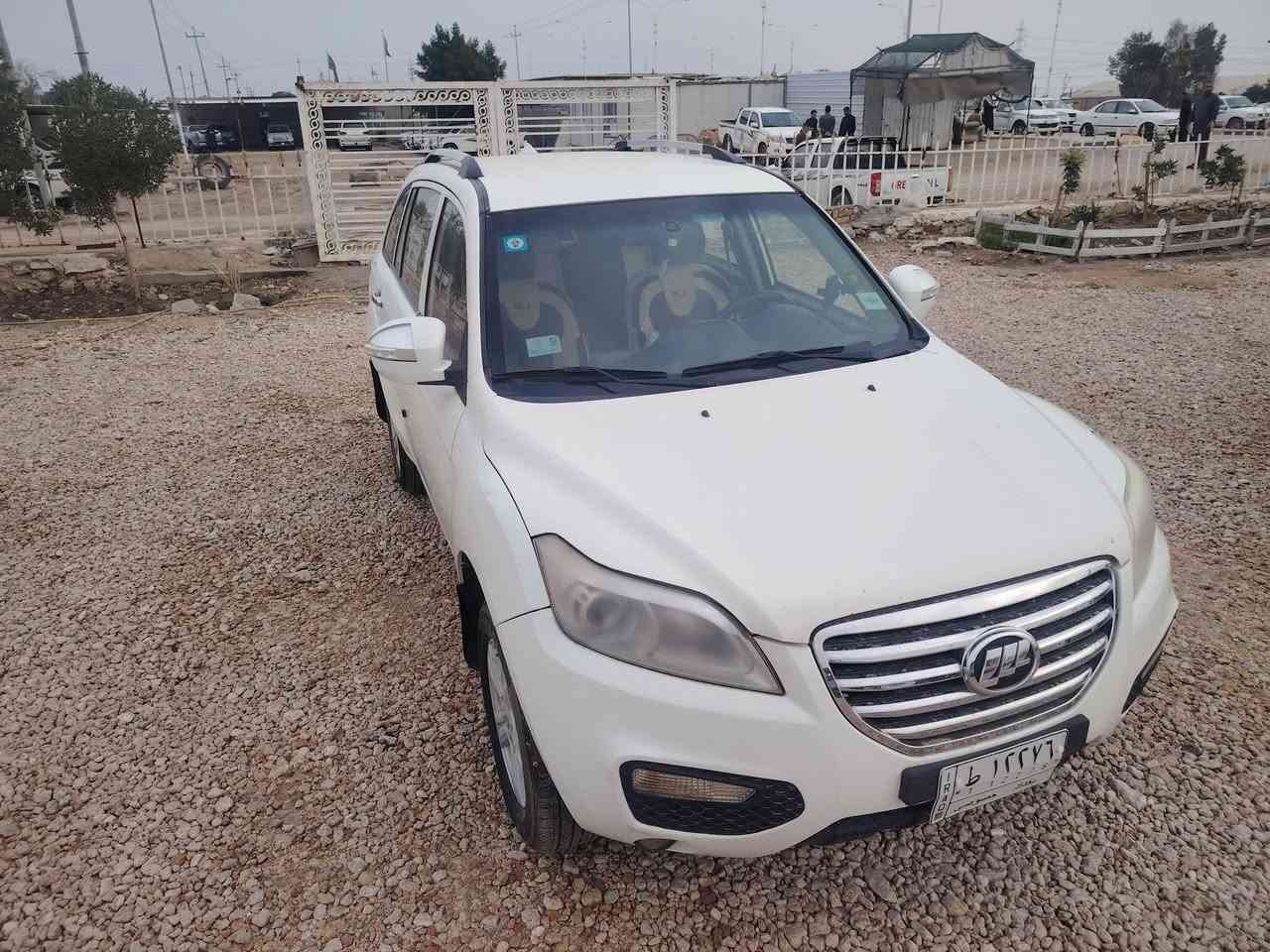 السلام عليكم سياره ليفان 2016سياره مكفوله كفاله عامه من الضربه والصبغ والفتح حتى من البارد كير مكينه حداديه تخم تاير تبريد شرط رقم بغداد بسمنه شرط سياره ماشيه 100جديدة حيل سعر اتصال بيك خير وتدلل مكاني السماوة مركز ***********
