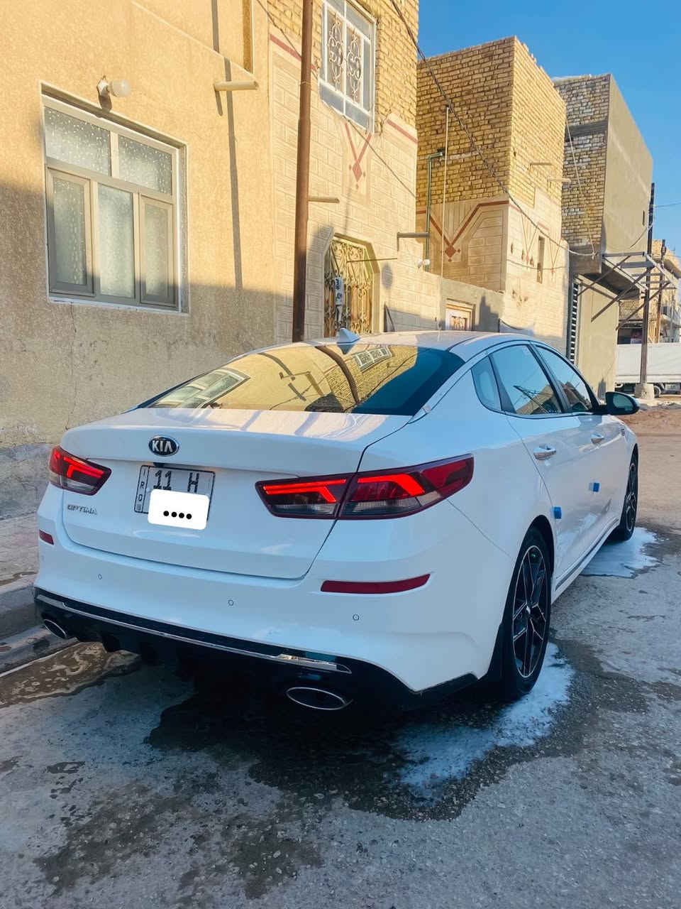 اوبتيما موديل2020
خليجي 
كفاله عامه من كلشي حتئ الدعاميات 
 محرك 2400 دوش 
ماشيه 55 الف حقيقي 
فول موصفات 
بصمه تشغيل 
بصمه أبواب 
رقم بغداد الجديد بسمي سنويه لل2031 
يدات أبواب نيكل 
لايت دوار 
شفتات ستيرن 
تحكمات ستيرن 
شاشه 
مري شفط 
مثبت سرعه 
لد امامي 
لد خلفي
تبريد قطعتين 
كشنات جلد 
السياره جديده كلش 
مكان السياره سماوه 
237 وبيه مجال 
***********
