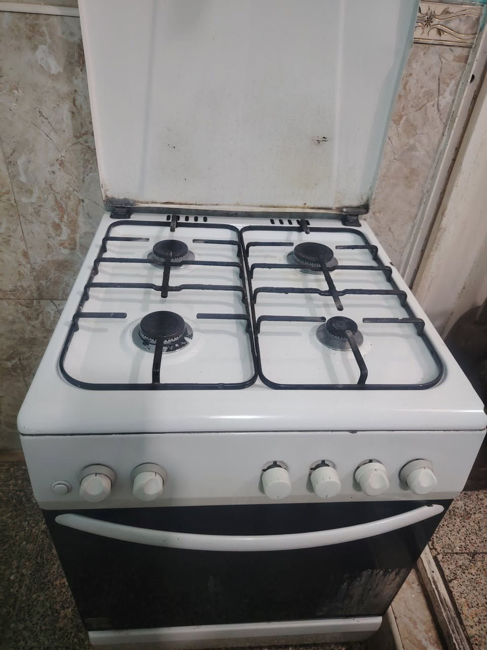 طباخ نضيف شغال بس عين وحدة متشتغل يرادلهة تنضيف ب ٨٠
حي النصر


**إذا كنت صاحب هذا الإعلان وتريد حذفه لأي سبب، رجاءا أرسل رسالة إلى الدعم الفني**