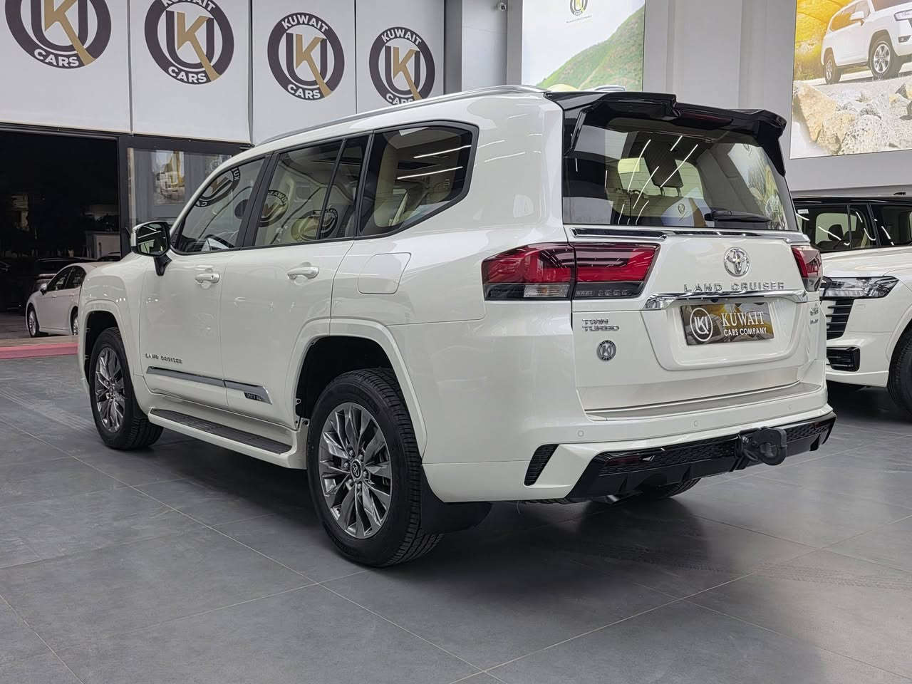 • تويوتا GXR ليمتد 
• الموديل: 2024
• المحرك: 3.5 توين توربو 
• عدد الأسطوانات: 6 سلندر
• مواصفات: خليجي
• المسافة المقطوعة (العداد): 16٫000 كم
• شركة: #KUWAITCARS
• عنوان الشركة أربيل شارع مخمور
• أرقام الاتصال:
• ***********
• ***********

• تۆیۆتا GXR لیمتد
• مۆدێل: ساڵی 2024
• بزوێنەر: 3.5 توین تۆربۆ
• ژمارەی سلندەرەکان: 6
• تایبەتمەندییەکان: تایبەتمەندییەکانی کەنداو
• کێشی کیلۆمەتر: 16 هەزار کم
• کۆمپانیا: #KUWAITCARS
• ناونیشانی کۆمپانیا: هەولێر، شەقامی مەخموور
• ژمارەی پەیوەندی:
• ***********
• ***********

