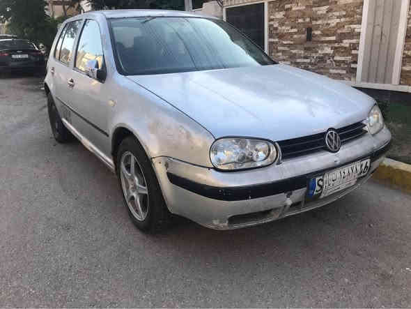 سيارا صدرين جديد باتري جديد مكينه مكفولات بس الجبنه البين الكير ولمحرك طاكه سيارا سرعتها 260وحش مال شارع يرادلها ادامه نوزلات ايرفلو وسخ ادخن اسود قطره صبغ مابيها مكفوله من الصبغ الدعمه الضربه خياس كفاله عامه مكينه ناعمه لا صوت ولا شي تخم تاير جديد ويل بك اصلي بلاد كهربايات كامله السعر 55قفل مابيها مجال السيارا بلسوك اب ٨٠ /٧٥ صاحبها بلرميثه ابصف السماوه ويريد بس ايحول مكان السيارا بغداد السيديه خابرني وبيك خير ودلل ***********//***********//التميمي بغداد
