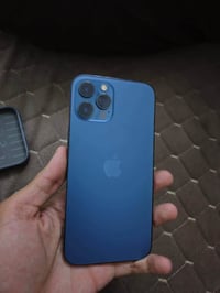 12 PRO MAX  بطارية 79  جهاز امريكي وتر بروف  مكفول من كلشي  تواصل واتس...