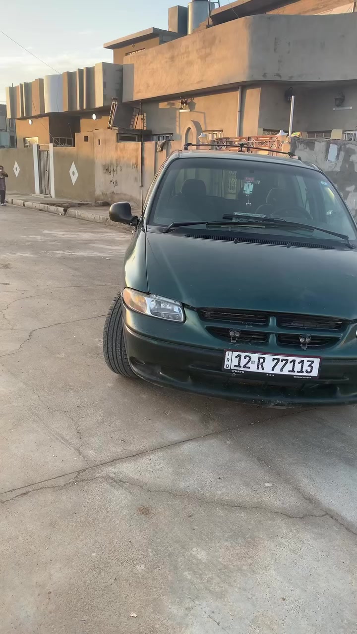 السلام عليكم دوج كرفان للبيع السياره نضيفه حيل شوف العين يبري الذمه محرك ٣/٣٠٠ كير تعليك محرك كير شاصي شرط كابون بانزين بيها سنويه لل 2027 شرط التحويل المكان موصل رقم ***********
