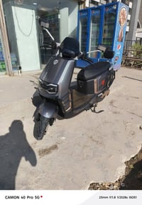 تيسلا  حجم كبير معروفه موصفاتها  ملف  ٢٠٠٠سرعه ٨٠جقيقي  ٦بطريات مسطره ...