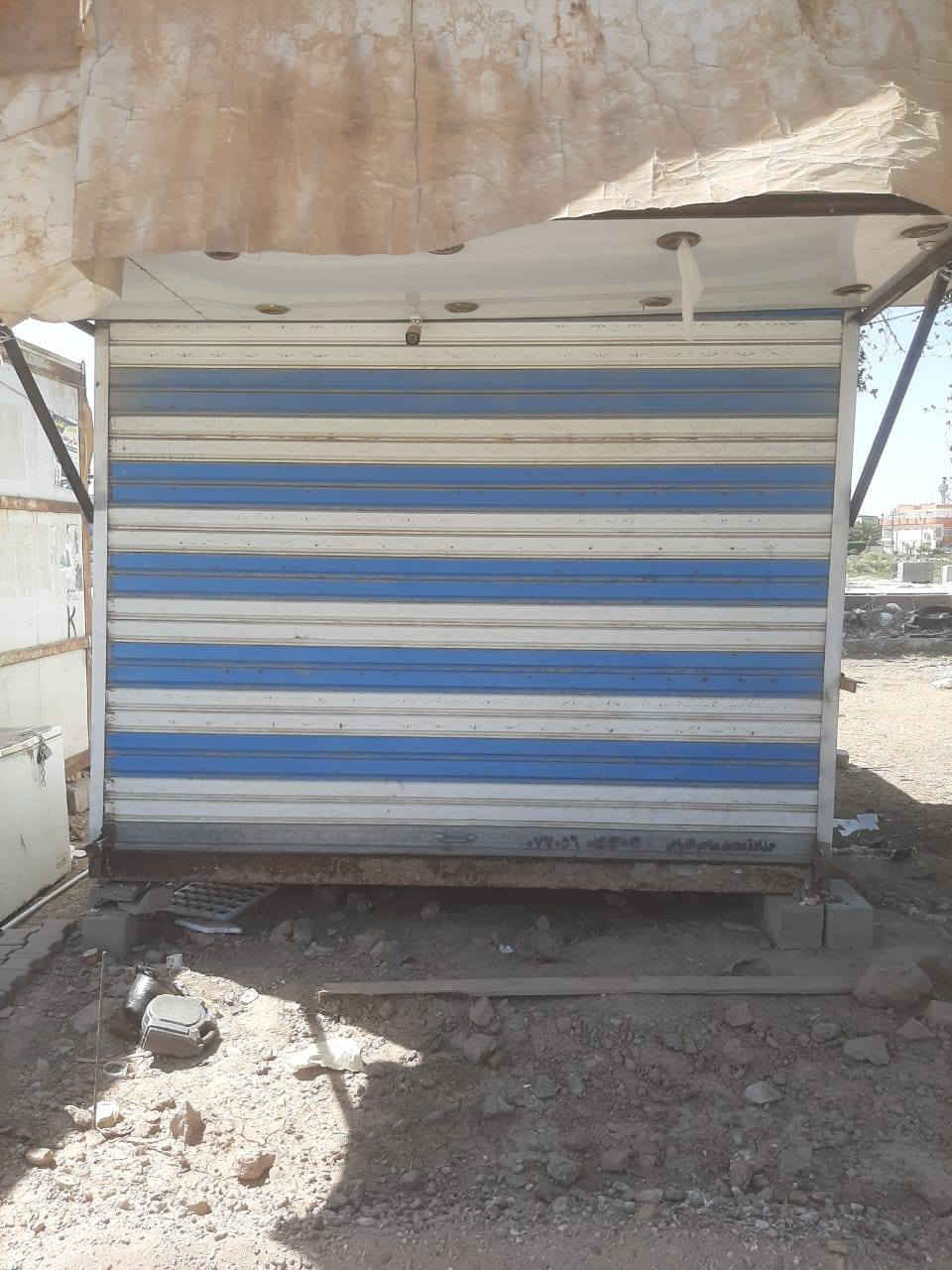 كرفان محل للبيع كهربائيات جاهزات ومنضومه كامرات جاهزه وكلشي كامل وبي مخزن الطول 5والعرض 3.5والمخزن الطول 1.5والعرض 3.5 مغلف من جوه وجاهز بس جيب وخلي للاستفسار اتصل *********** ميسان العماره
