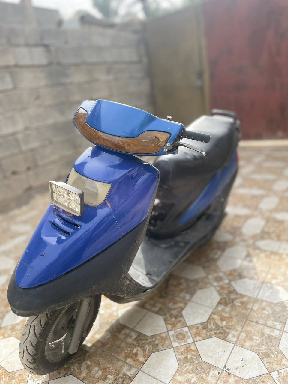 سلام عليكم دراجه فراشه فضائي للبيع دراجه شغاله سلف هندر اشاير كلوب عدسه  مكينه ناعمه ونكره بكل وكت  نقص باتري بس للبيع سعره 350وبيه مجال شي قليل مكاني ديالى بعقوبه باب الدرب رقم***********
