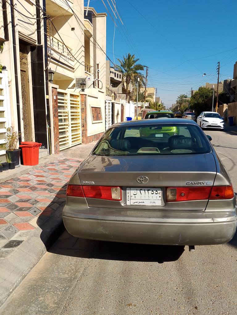 السلام عليكم كامريه ٢٠٠١ وارد امريكي محرك اربعه سلندر ابو الجف كير اوتو سياره ليبل واحد بيه ٣ قطع صبغ بدون اي دواخل سياره تبريده ثلج صدر خير من الله اكروز سرعه  كرسي كهرباء  تخم تاير باتري سياره ابلاديه مال بيت عنواني الغزاليه *********** بغداد, العراق
