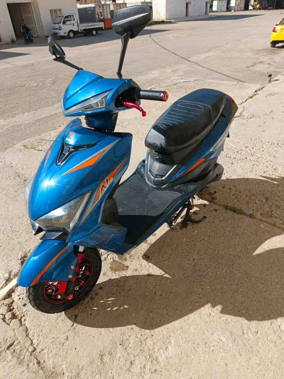 السلام عليكم دراجه الماسه نضيفه وكامله من كلشي 
***********
