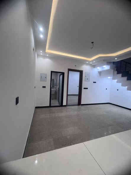 للبيع 🛑🛑🛑
دار بمساحة 100م طابقين 
محتوياتة: 3 غرف نوم + صحيات + استقبال + مطبخ
بناء درجة اولى تسليم مفتاح
السعر مناسب🔥🔥
الموقع : الدورة / حي دجلة شارع 6 
للاستفسار والتواصل: *********** او ***********
