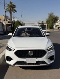 للبيع MG zs  السعر :120$ وبيها مجال  الموديل: 2024    المحرك: ( 1500 س...