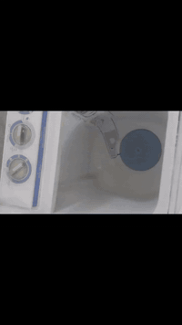 السلام عليكم غساله ياباني نضيفه شغاله اي عطل مابيها السعر 40 الف
للاستفسار ***********
