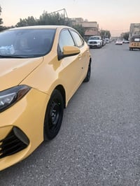 كورلا موديل 2019 السعر(120)ورقه$ حادث السياره باب اليمنى بدون دواخل ال...