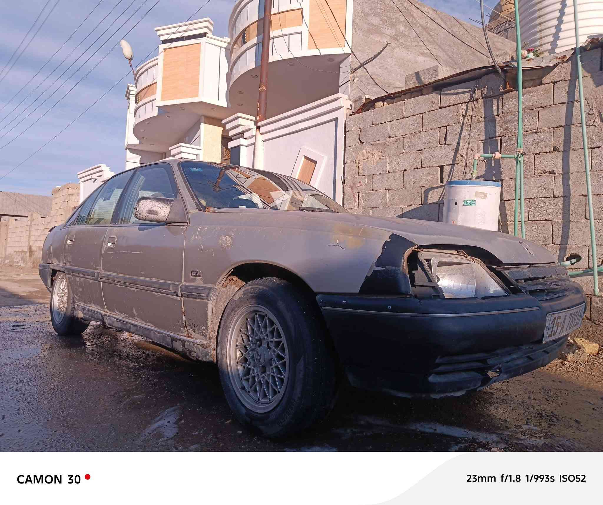 للبيع رقم دولي انبار محرك شرط اتصل وتدلل *********** موديل ٩٠ سعر ٢٣
