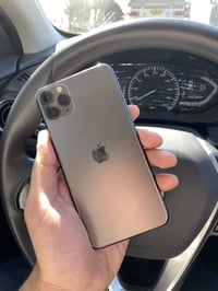 ايفون ١١ برو ماكس • ٢٥٦ • بطارية ٧٢