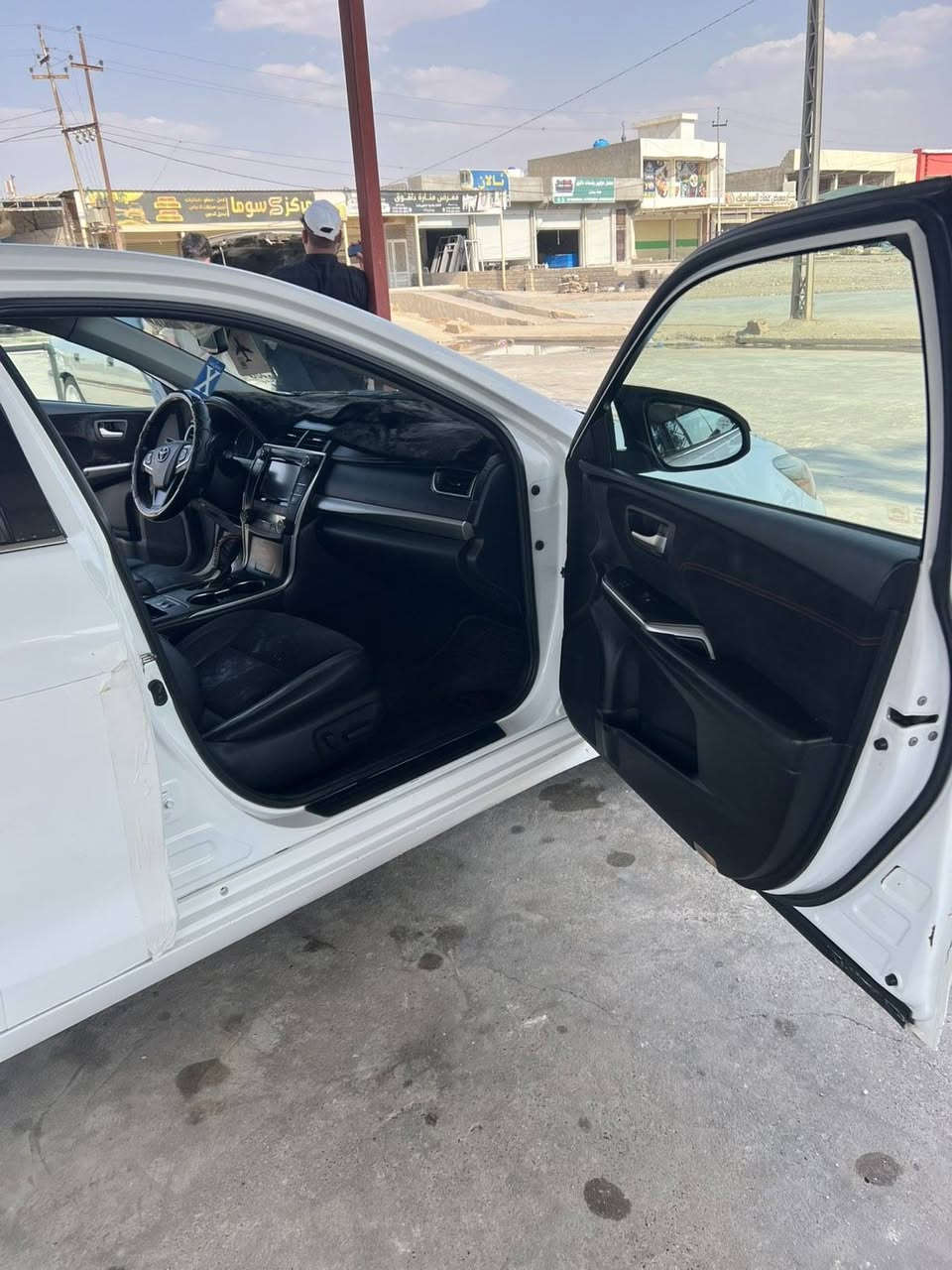 🚗 للمحبين والنظيف.. تويوتا كامري 2015 XSE فول مواصفات 🚗

​المواصفات والنوع:

​الموديل: تويوتا كامري 2015

​الفئة: XSE (فول مواصفات أعلى صنف)

​المحرك: 6 سلندر (V6) عزم وقوة توب

​الحالة: السيارة نظيفة حيل حيل (بحالة ممتازة) وجاهزة من كلشي، مال بيت ومكفولة من النواقص.

​✨ أبرز المواصفات:

​فتحة سقف (سلايد روف)

​شاشة دشبول كبيرة مع كاميرا بلادية ونظام ملاحة

​كراسي جلد شاموا مطرزة (رياضية خاصة بفئة XSE) مع تحكم كهربائي وتدفئة

​بصمة تشغيل وبصمة أبواب

​رادارات جانبية ونظام تنبيه النقاط العمياء

​ويل ميثم (رينغات) حجم 18 بلادي مميز

​إضاءة LED نهارية مع كشافات بلادية

​تحكم ستيرن كامل مع شيفترات (بدالات تبديل السرعة خلف المقود)

​🔍 حالة السيارة:

​المحرك والكير والتبريد بحالة الوكالة (شرط الفحص)

​صدر وحدادية جديدة وجاهزة لـ السفر

​السيارة حيل نظيفة وما تحتاج تصرف عليها دينار واحد، شغل واطلع.

​📞 للتواصل والاستفسار:عل رقم ول خاص 

​مكان التواجد: [كركوك داقوق]

​السعر: [ 175🔥🔥🔥 ] (قابل للتفاوض البسيط للشراي الصامل)

​رقم الهاتف: [ ***********]

​ملاحظة: الرجاء الاتصال من الجادين فقط، السيارة للمستخدم اللي يدور نظيف ومريح باله. كركوك, العراق

