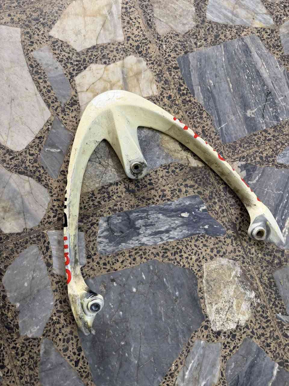 غراض ماكس للبيع ويل كب نضيف لا عواج لافطر
كور نضيف جيب وشد سبايدر ابيض كابريتر وسبرنگه مال كلج خلفي 1500 شيال وصدر منغولي مكاني كراج امانه شلع ابيع50الف *********** مامتواجد خاص 🩶
