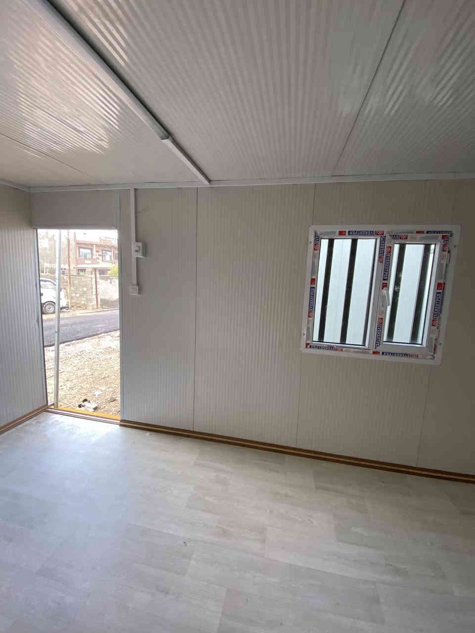 متوفر عدنا كرفان جديد حجم 3×6 شيلمان

صناعة مرتبة وجودة عالية 

الهيكل: شيلمان قوي وثقيل

العزل: فوم كثافة متوسطة (بلوك 18 ملم) يحافظ عالحرارة ويعزل الصوت

الباب والشباك: مقطع تركي أنيق ومتين

الفرش: تايلندي أصلي جودة ممتازة

 الكهربائيات: واير الفنار السعودي 

تشطيب نظيف وشغل مرتب من الآخر

السعر: مليونين و500 فقط

جودة عالية وسعر يناسبك 

📞 للحجز أو الاستفسار: ***********
