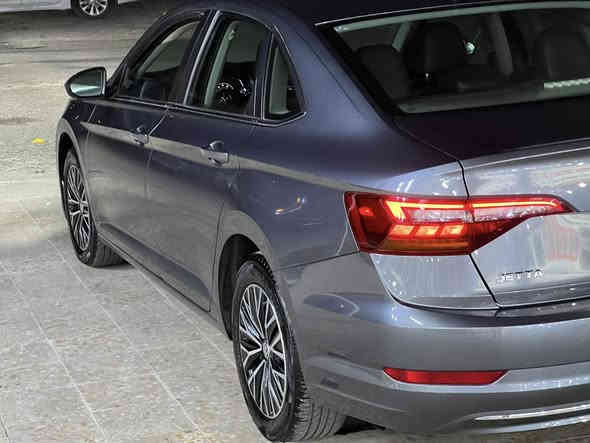 جیتا مودیل 2019 SE فول مواسەفات
سەیارەکە ١پارجەی سبوغە لەگەل ١ پارجه به بلادى گوراوه ارباک هەموو بەشەرت شەریکە💯
100هەزار رۆیە
مەکینە 14 و توربۆی مەرغوب گێرو مەکینە و و بەردی گزۆز هەموو بەشەرت هیچ گلۆپێکی ناو دەشبول پێنیە پانورامايه
كشن هيتر كشن جلد بسمه و شغاله 
سعریشی148$ مجالێکی کەم ***********
