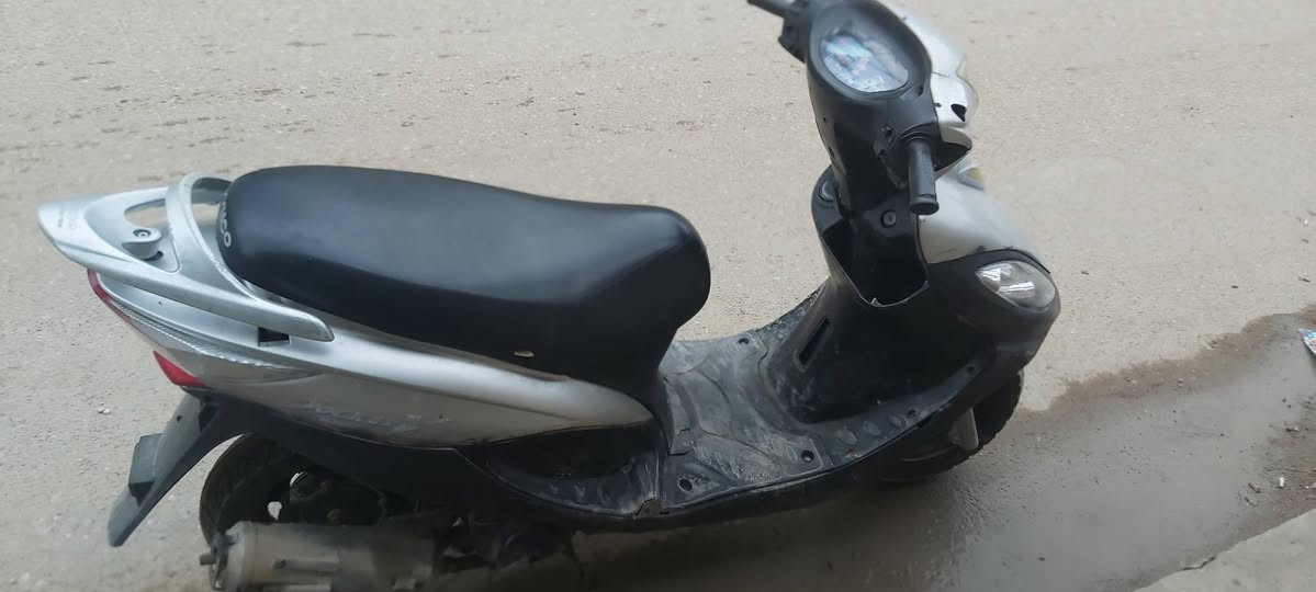 سلام عليكم  كامكو نوزل 140 دراجه نكرت سلف لا صوت ولا تبخر بكاني كرمت علي متواجد واتساب  وعلا الخط ***********
