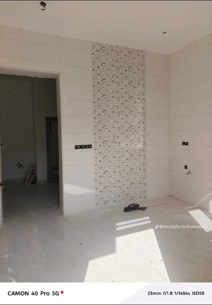السلام عليكم بيت للبيع موقع محيزم شارع 80 شارع العلويه شريفه ع الرابط بين شارع 80 وشارع  100 مقابل الملعب خلف التجاري مباشر مساحه البيت 100 متر مربع واجه 10 نزال 10 طابو زراعي سند 25 تحويل بيت جديد زيرو غير مسكون بناء 2026 طابق واحد جاهز موقع مميز 

الاستفسار.   ***********
