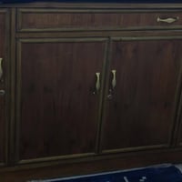 بوفيه صاج اربعه ابواب مع جراره السعر 200الف غرفه نوم خمس قطع اريدها 25...