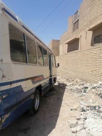 كوستر عريض للبيع مديل 90 مكينه بطه ثنين ونص شرط مكينه كير اكسن تخم تاي...