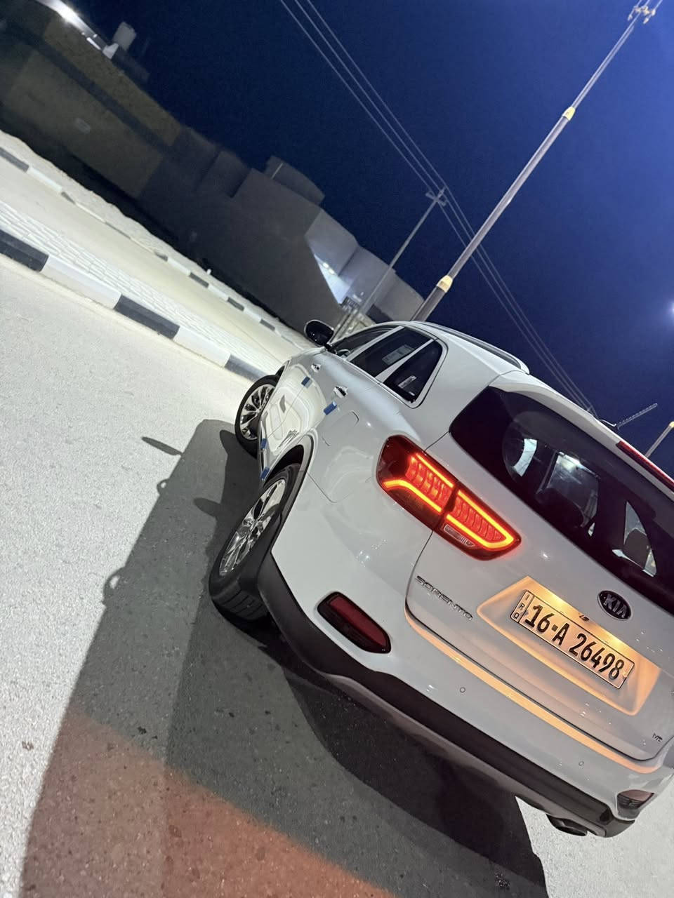 سلام عليكم سورنتو ٢٠١٩شكل ال ٢٠ فول مواصفات خمسه كأمره سايد بريك بصمه كشنات كهربائي ٧راكب سياره كفاله عامه رقم قادسيه بسمي مداور ثاني يوم سياره جاهزه الخير تخم تاير جاهزه من كلشي بلعافيه على الياخذه السعر ٢٦٠ مكان سياره رميثه ستفسار اكثر على الرقم ***********
