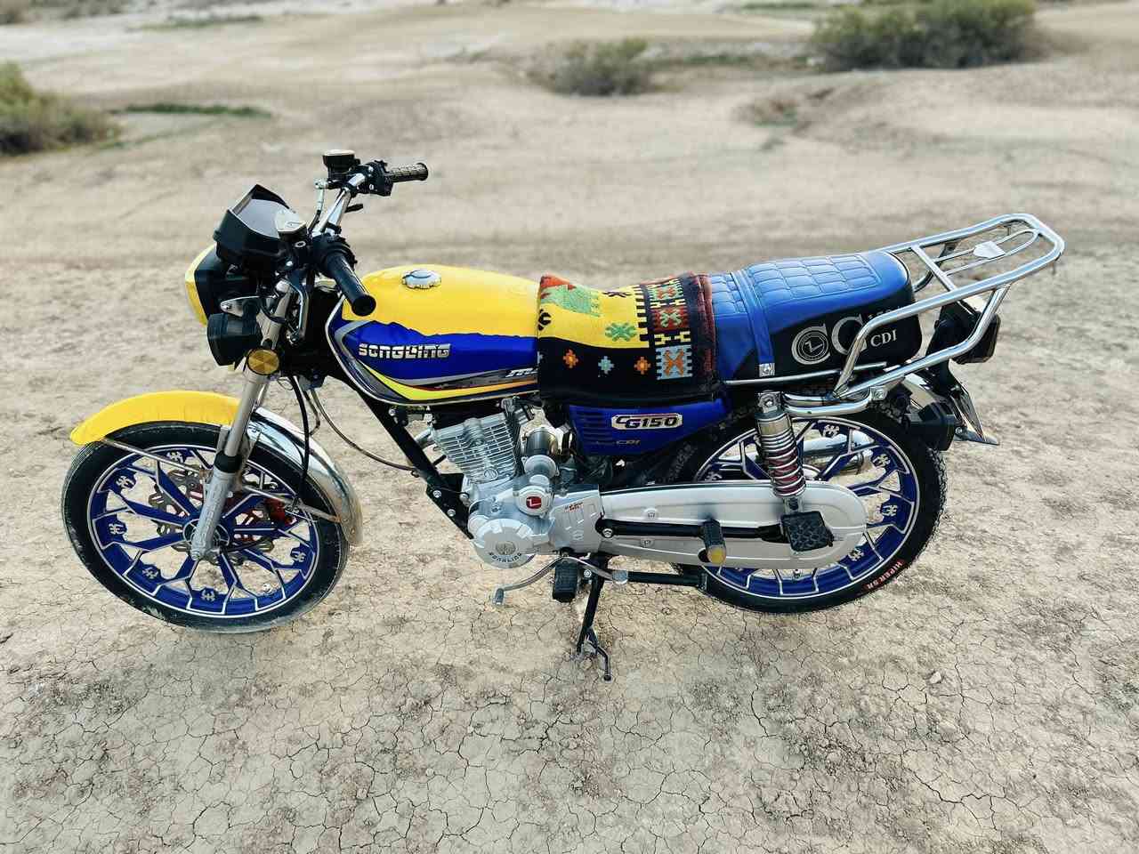 السلام عليكم
دراجه سيفان موديل 24 نضافه فول 

كفاله عامة 
كهربائيات كله شغال
 بصمة شغال عدد 2
سويجات 2
الدراجه احلى من الصوره
اوراق كاملة
مكاني ديالى ناحيه السلام 
*مو شراي لا تنطي سعر من يمك
شراي اتصل ***********
واتساب هم موجود
