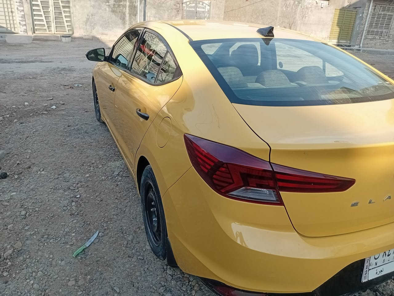 السلام عليكم النترا لبيع بيه باب مبدل وبيهه رواجز مبدله
ماشيه 107

السعر 132وبيهه مجال
***********
