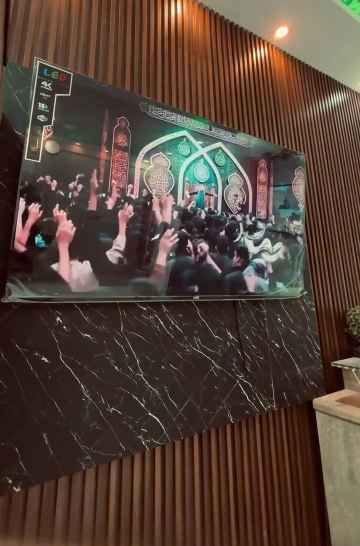 شاشة بلازما 55 بوصة للبيع السعر 350 قفل 
النضافة جديد بوضع الشركة غير مفتوحه غير مصلحه باقي التفاصيل موضحه بل صور متواجد خاص أو واتساب ***********
