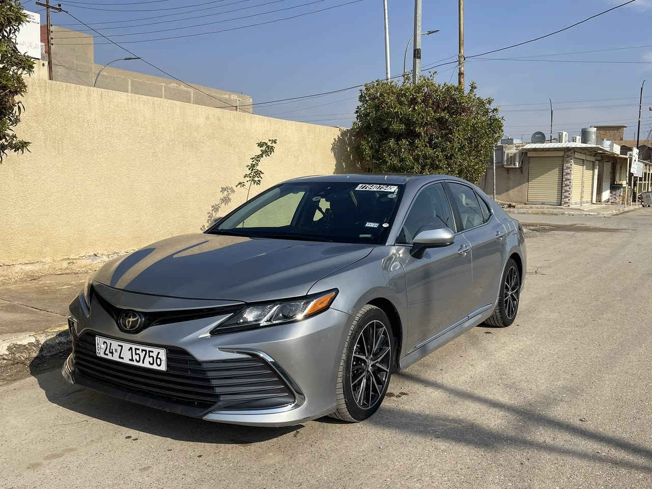 السلام عليكم كامري موديل ٢٣ 
مواصفات LE 
كلين  
مال جناي بالواقع احلا من الصور 

السعر ٢١٠$ وبيها مجال 

الرقم *********** للتواصل
