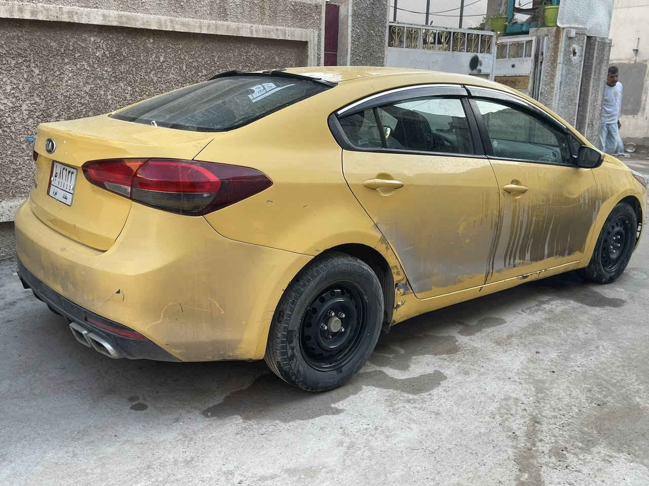 فورتي 18 للبيع
حادثها موضح بصور طخة ب البوب بجم كبس صندوك كبس 

السيارة جاهزة للاخير عوزها فرن صبغها الاول ومكشر 

كير ومحرك بلادي عشركة 
دوشمة تايرات تبريد جاهزة سيارة ماشية 130 

السعر 114 بيها مجال للشراي مكاني بغداد الجديدة 

***********
