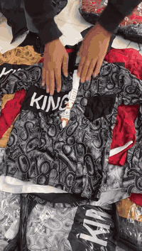 تونز من ٤ل١٢ سنه 
السعر ١٧٠ج 

🌹🌹🌹🌹🌹


**إذا كنت صاحب هذا الإعلان وتريد حذفه لأي سبب، رجاءا أرسل رسالة إلى الدعم الفني**