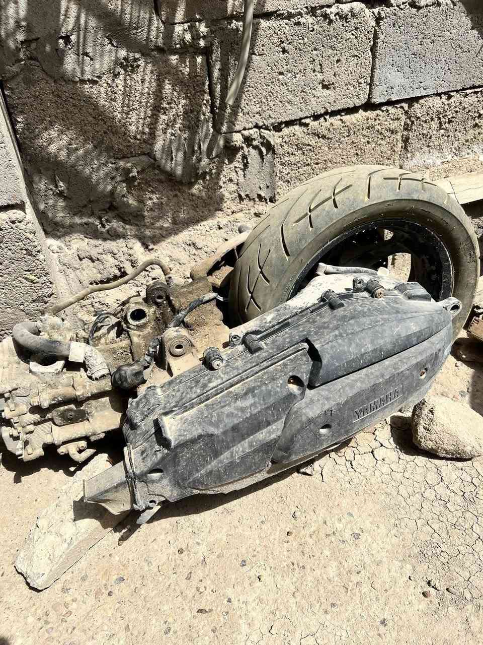 السلام عليكم شباب عندي هذني الغراض للبيع يفيدن جماعت التفصيخ دراجه بطح مكينه 1200 متروكه مكاين 2ياماها ربع مكينه ايراني دراجه سبيسي قيم بليرضه الله وخذهن البصره ابي الخصيب اي استفسار ***********
