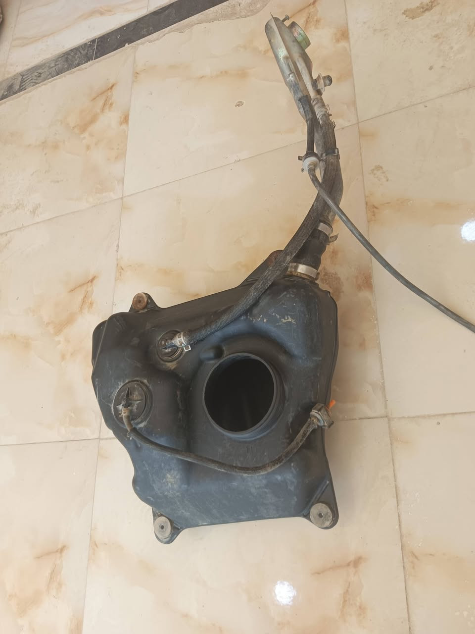 السلام عليكم تفصيخ سكاي ويف 650 اسعار مناسبه كلش مكاني كوت توصيل موجود كل العراق خاص او اتصل *********** وشنو اليفيدك من هل غراض موجود بس البلمنشور موجودات

