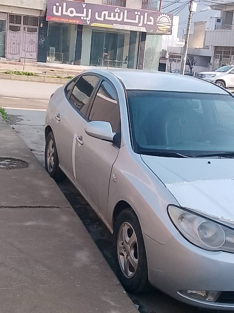 ئاڤانتی  2007  فوڵی بئ سڵاید  کامل پەمپی دوبەی لەسەر ساخی  بئ دەحم بئ لێدراو کەڤەر بەشەرت  گێڕومەکینەو تەقەوڕەقە بەشەرت   مەسرفی تێدا نیە   43 گەڵا    ناونیشان ڕانیە  *********** رانية, السليمانية
