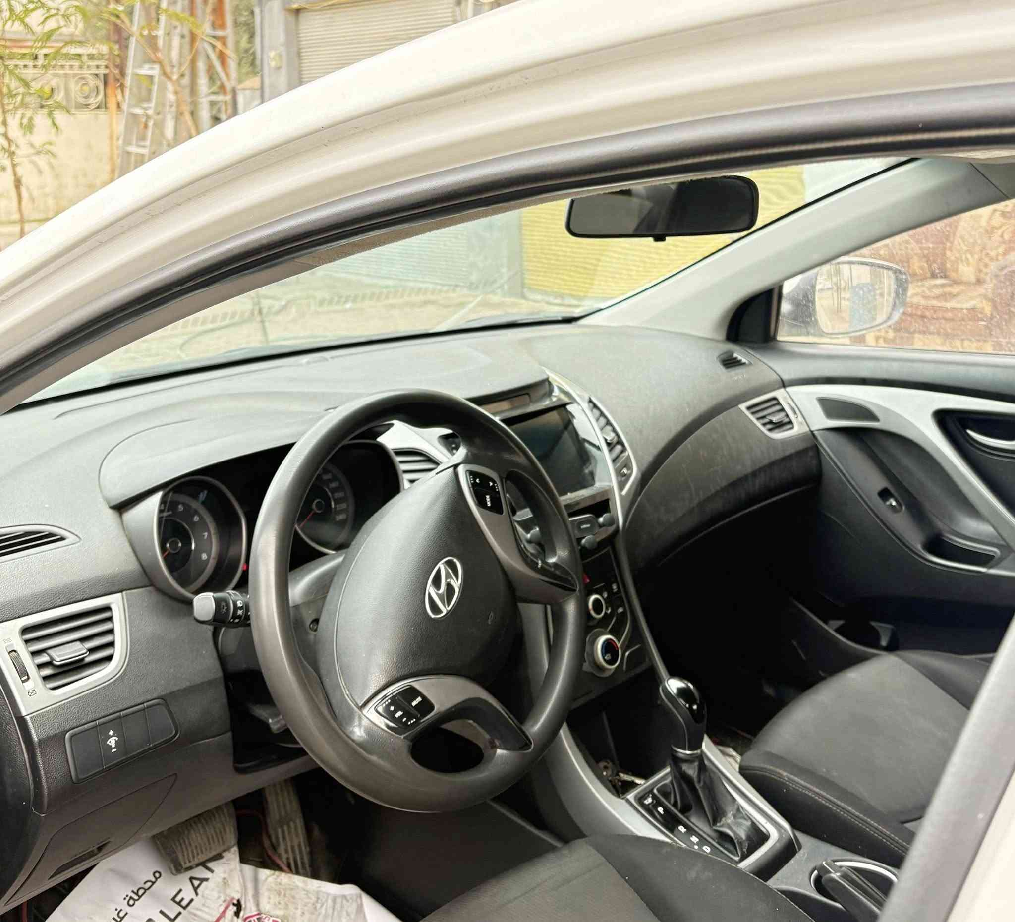 سلام عليكم
النترا خليجي 2015 

بدون صبغ مكانين تعديل بارد 

ماشي 160 الف كيلو 

سعر 132 

***********
