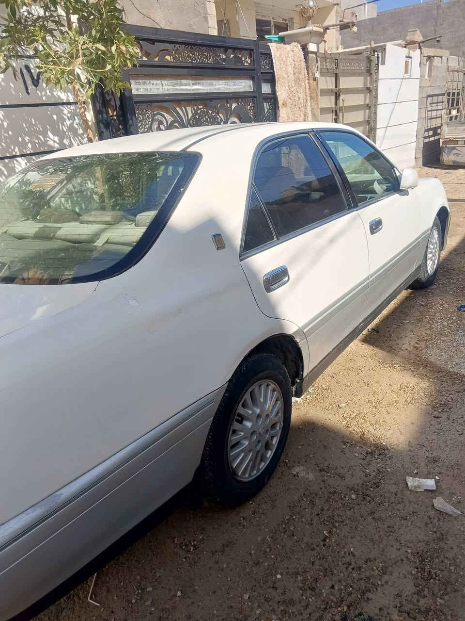 ملكه دكمتين مزاد كمرك باقيه ع استلام السنويه حسبت سبوع تترقم انبار تحوير نجف فوك وجوه حداديه نجف قبل سبوع مكمله عوزه ترتيب بلجاملغات الخلفيه السياره كصتين السعر 80 مكان السياره الانبار الرمادي ***********
